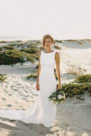 Pronovias Oliana Wedding Dress Used Size 4 900 Relaxed Wedding Dress Wedding Dresses Simple Preowned Wedding Dresses