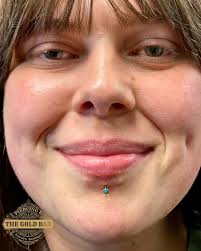 Some second lobe and helix candy for @remycampbelll ! . . . . .  #thegoldbarpiercing #bodypiercing #bodymod #neometal #anatometal  #tetherjewelry #bodymodification #jewelry #kiwidiamond #bvla #gold  #goldjewelry #gemstones #slo #sanluisobispo