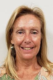 Deanna Beer's Instagram, Twitter & Facebook