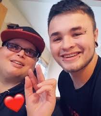 Aaron Nickel's Instagram, Twitter & Facebook