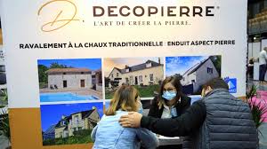 Ce salon rassemble de nombreux professionnels du loir et cher qui vous exposent leurs produits et services. Blois Au Salon De L Habitat Les Visiteurs Fourmillent De Projets