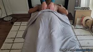 Free Black mother Id like to fuck Teasing White Masseur During Legit  Massage Porn Video HD