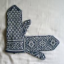 Easy to knit because you knit straight ahead for almost the whole work. Ravelry Egyptian Mittens Pattern By Tuulia Salmela