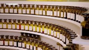 S Initier A La Creation D Un Parfum En Classe De Fle Adomania Un Partenariat Hachette Fle Tv5monde Outil De Travail Sud De La France Et Fle