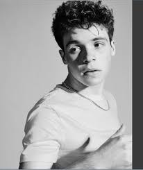 Let Dutch Singer More Ease “Ease Your Mind” — Uranium Waves