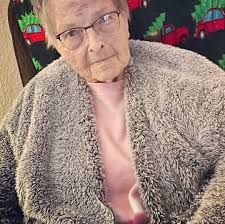 Evelyn Sue Martin Cossey (1934-2024)