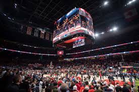 Official stadium of the nfl atlanta falcons and mls atlanta united. Samsung Brightens Up Atlanta Hawks State Farm Arena With Nba S First 360 Led Screen Samsung Global Newsroom