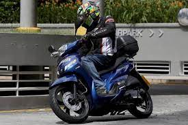 Much To Tweet About Peugeot S Workhorse Scooter Latest Biker Boy News The New Paper