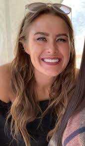 Laurie Dufour's Instagram, Twitter & Facebook