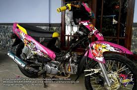 Silahkan hubungi kami jika mau custom Pin Di Dbs Sticker