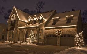 The Best 40 Outdoor Christmas Lighting Ideas That Will Leave You Breathless Christmas Lighting Outdoor House Outdoor Christmas Lights Hanging Christmas Lights Smart living charleston pathway led photo: outdoor christmas lights