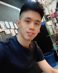 Daniel Teng's Instagram, Twitter & Facebook