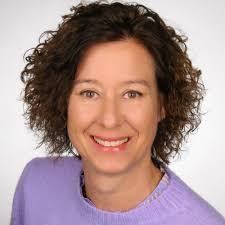 Eva Ott's Instagram, Twitter & Facebook