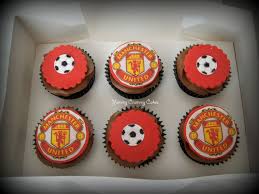 Romantic Birthday Cake Designs For Men Yummy Crummy Cakes Soccer Birthday Cakes Manchester United Birthday Cake Soccer Birthday Parties