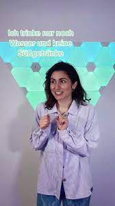 Persönlich bin ich sehr angetan von dem, was deepl auf dem kasten hat und ja, ich finde es auch richtig klasse, dass diese neue evolutionsstufe maschineller übersetzungen nicht mit einer software von facebook, microsoft, apple oder eben google erreicht wurde. Spiel Mit Mir Kinderspielzeug Bianca Und Dania