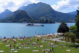 Elle est ouverte tous les jours en juillet et août de 10h à 19h et s'étend sur. Plages Du Lac D Annecy Se Baigner Au Lac D Annecy Office De Tourisme Du Lac D Annecy