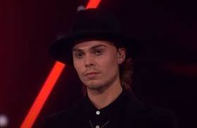 New release from the voice 2021: Natan Dagur Afram I Naestu Umferd Eftir Storbrotinn Flutning A Lagi Rihonnu Visir