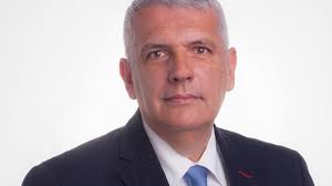 El socialista Manuel Marcos Pérez se incorpora a su plaza de maestro en la  Residencia Escolar de Mirca tras 32 años en política