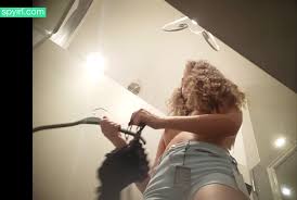 Hfsfhj: Changing Room Pineapple Swimsuit - ThisVid.com