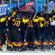 Platz erreichte und dabei das rekordspiel auf. Olympia 2018 Diese Deutschen Eishockey Helden Haben Silber Geholt Kassel Huskies