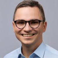 1200+ "Dan M" profiles