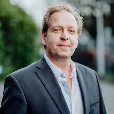 Jeroen Bos — Onze docenten — Spelen — Certificatie Inspectie Opleidingen