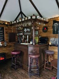 Couple Builds A Tiny Irish Pub In Their Backyard During Lockdown 12 Tomatoes