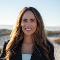 Eileen Shank's Instagram, Twitter & Facebook