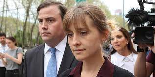 Immer wieder tauchen diese namen in verbindung mit dem angeblichen sexkult nxivm auf. Allison Mack Hasn T Been Sentenced For Her Nxivm Charges In 2021