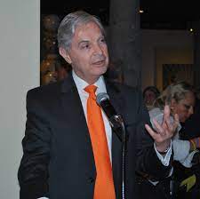 Información, fotos y videos en milenio. Luis Ernesto Derbez Wikipedia