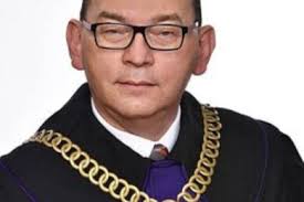 Sędziowie, prokuratorzy i przedstawiciele innych zawodów wobec postępowania  dyscyplinarnego przeciwko sędziemu Dariuszowi Mazurowi