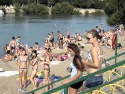 Tiraspol (autocar) de la 150 €/pers. Tiraspol Transnistria Girls Beach In Center Tiraspol Hostel Hostels Backpackers Youtube