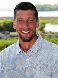 Jonathan Ennis's Instagram, Twitter & Facebook