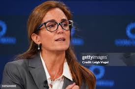 1,284 Ceo Of Gap Stock Photos, High-Res Pictures, and Images