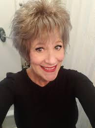 Should I go darker or get foil highlights?