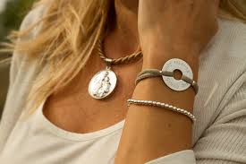 Con que limpiar la plata. Como Limpiar Las Joyas De Plata 3 Consejos Tu Cielito Lindo