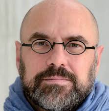 Dance's Serge Bennathan wins Isadora Award, while Julianne Chapple nabs  Iris Garland award