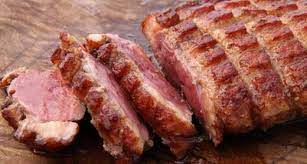 La cuisson du magret de canard est une opération qui demande de l'attention, il ne doit pas être trop cuit il existe également une technique de cuisson mixte: Comment Cuire Le Magret De Canard Ma Cuisine Sante