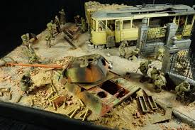 Visit elizabeth`s open house miniatures website to download the templates and learn how to make this cute little folding dolls' house. Berlin 1945 Mi First Diorama Contest Military Diorama Diorama Ardennes