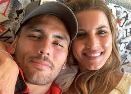 La presentadora de televisión lucila vit, novia de lucas passerini, ya está en méxico para acompañar a su pareja en su nueva faceta como futbolista del cruz. Lucila Vit Y Lucas Passerini Habrian Terminado Su Relacion Amorosa Hasta Borraron Las Fotografias Juntos