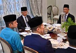 Jalan sultan ahmad shahkuantan 1.8 км. Muhyiddin Leaves Istana Abdulaziz In Kuantan After Meeting King The Star