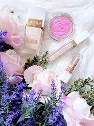 Only a flawless, smooth, and incredibly natural complexion is revealed. Flower Beauty Mini Haul With Full Reviews Light Illusion Foundation Concealer Flower Pots Blush Petal Pout Lipstick The Book And Beauty Blog