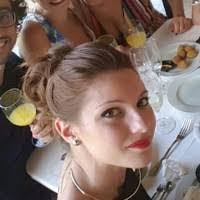 Deborah Vitali's Instagram, Twitter & Facebook