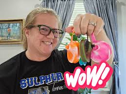 If you are tired of drinks being mixed up and wasted, I have got the  solution for you!! This 4pk of silicone straw can covers let's everyone  know who's drinks are theirs,