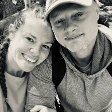 How safe is Sea World for someone with a severe seafood allergy?