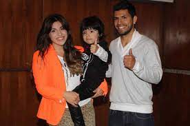 La hija de diego tuvo una noche agitada en twitter y realizó. Volverias Con El Kun Aguero La Respuesta De Gianinna Maradona Diez Diario Deportivo