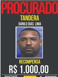 Ecko é o chefe da maior milícia do rio, a liga, que atua na zona oeste explorando o controle de postos de combustíveis, transporte irregular e até a extração de saibro. Policia Faz Buscas Em Casa De Miliciano Ligado Ao Ecko Portal Seropedica