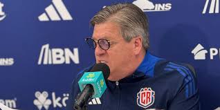 Tiene poco con la Selección de Costa Rica y Miguel Herrera con su primer  problema en puerta