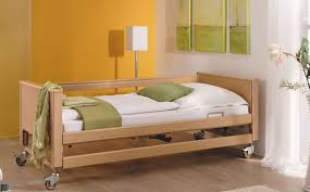 Bett mit externer stromversorgung (24 v), seitengitter. Pflegebetten Fur Zuhause Fur Jeden Das Richtige Bett