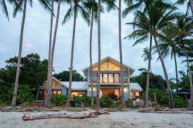 Check prices on newell beach hotels. Holiday Home Frangipani Beach House Newell Beach Australia Booking Com
